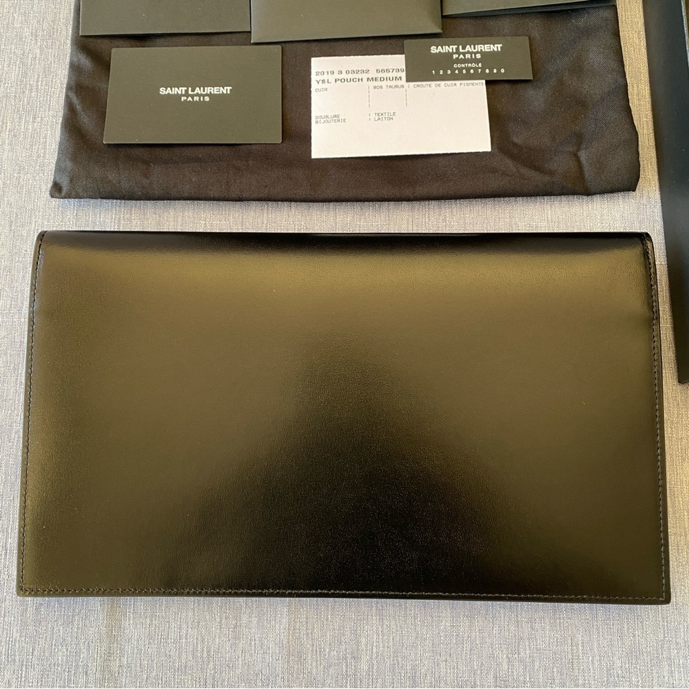 BNIB - Saint Laurent | Smooth Shiny Calfskin Medium Envelope Pouch Clutch - Picture 8 of 17